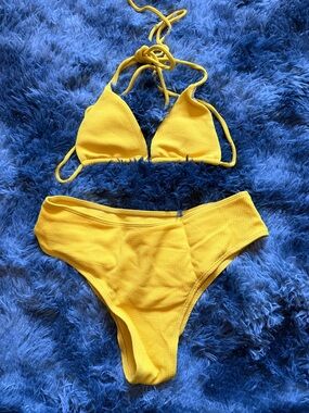 PrettyLittleThing Yellow Ribbed Triangle Bikini Set
